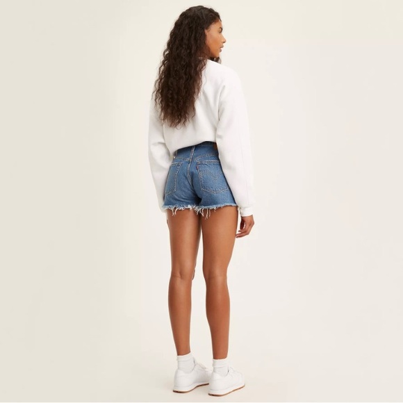 Levi’s Jean Shorts - Picture 2 of 4